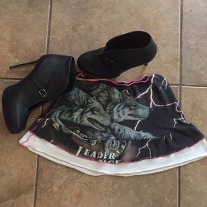 ONE OF A KIND Vintage Wolf T Shirt Mini Skirt